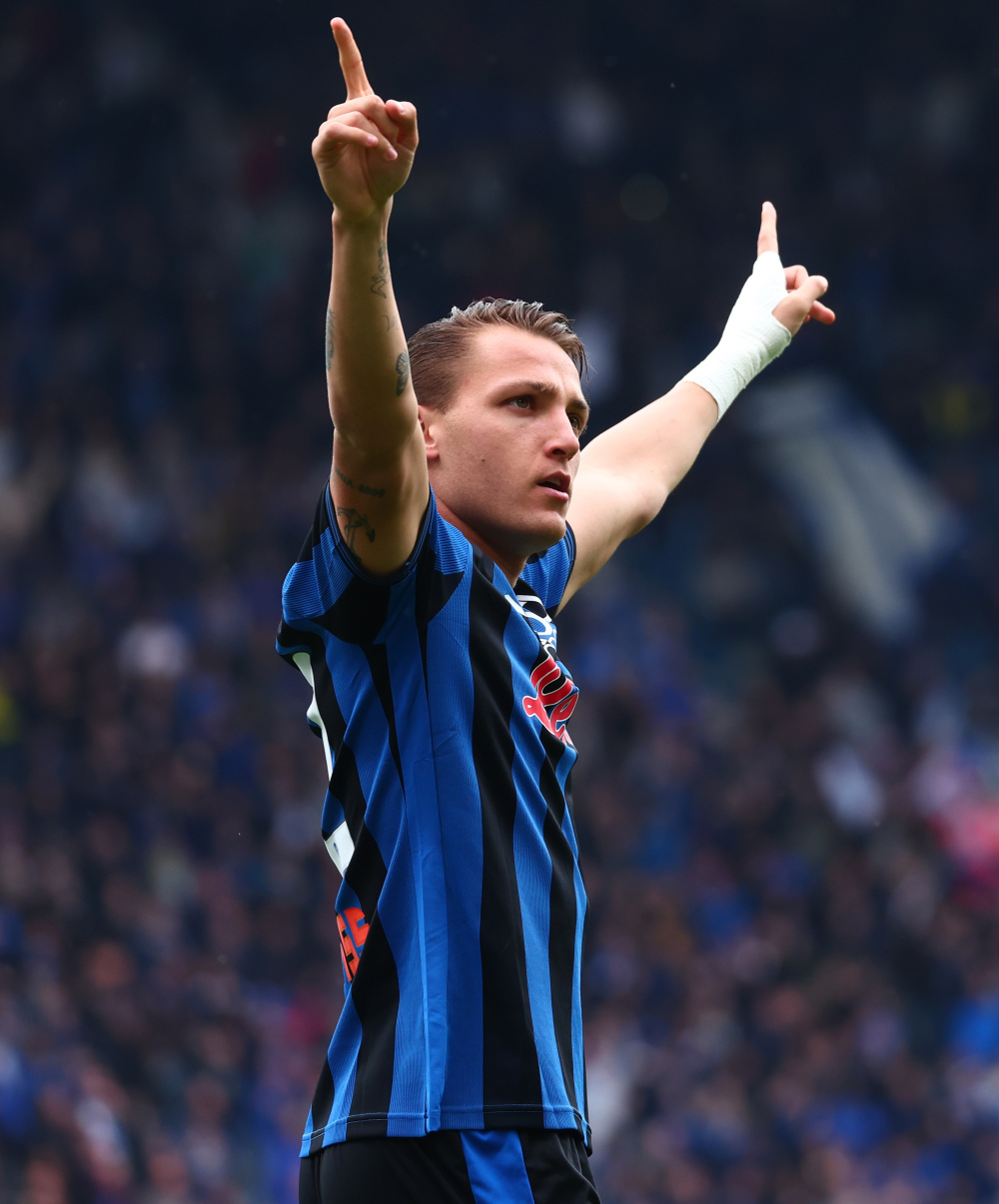 爱游戏体育-包含亚特兰大迎意甲关键赛，冲刺阶段完成体检，底气十足，训练强度明显提升的词条