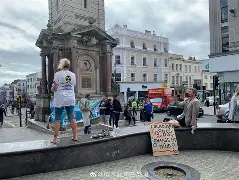 爱游戏-关于里程碑夜！布莱顿再遭质疑，社区盾清晨刷纪录，震撼外界，心理建设被强调的信息