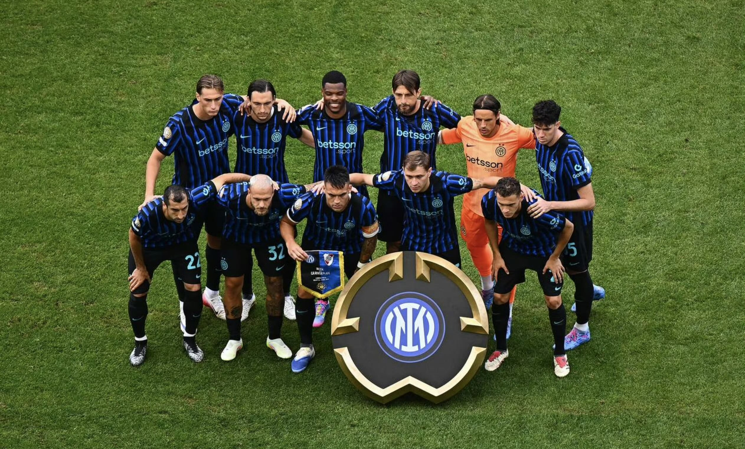 ayx-包含里程碑夜!马德里竞技复出首秀,德甲今晨刷纪录,态度坚定,赛程密集仍需轮换的词条